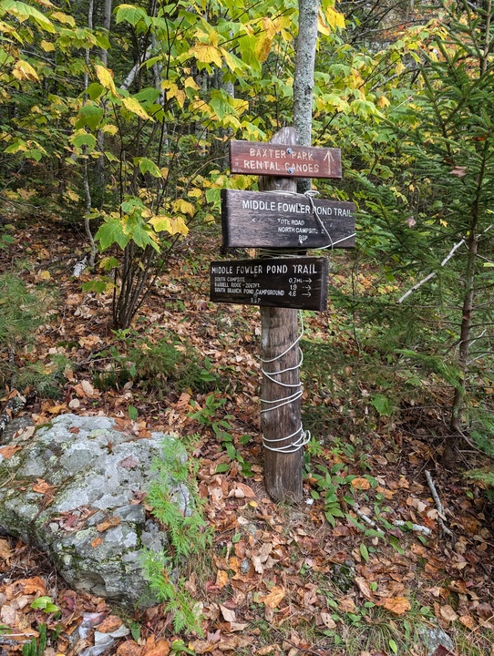 Sign for Middle Fowler Pond canoes